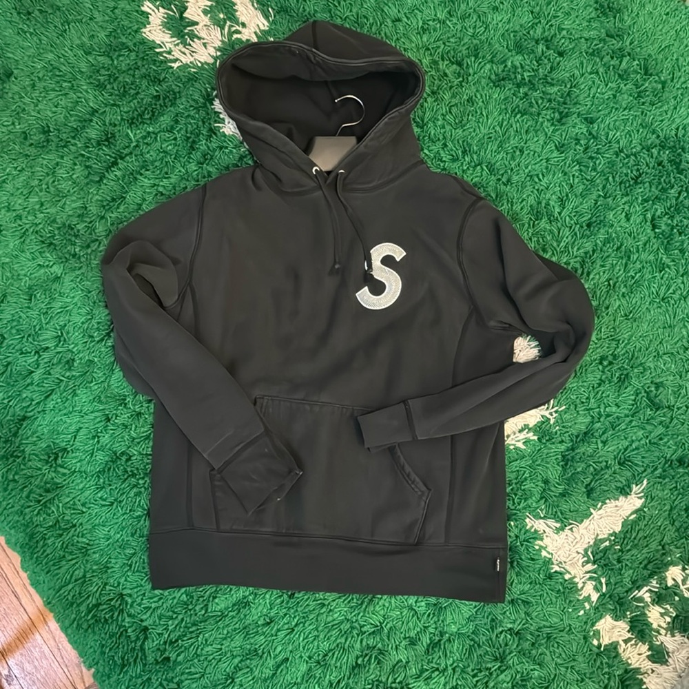 Supreme Hoodie